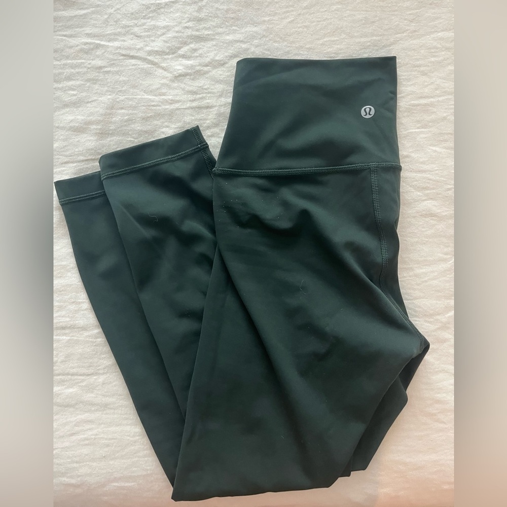 Lululemon rainforest green wunder train 23" leggings size 6